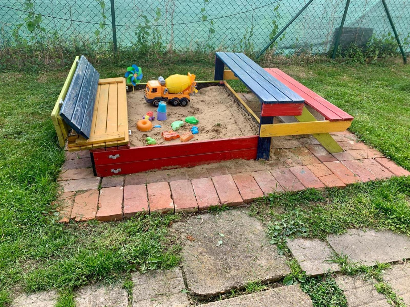 Chata Pod Kopcem Uhersky Ostroh Luaran gambar